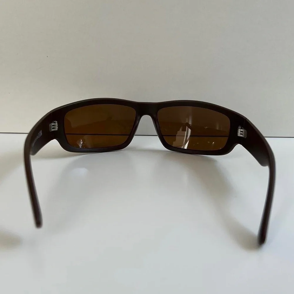 y2k 2000s vintage style brown surfer designer style sunglasses
